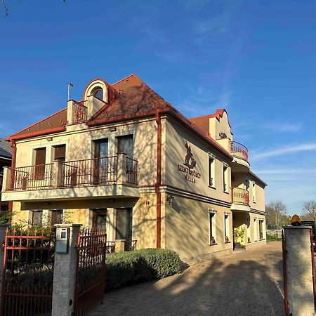 Szent Gyoergy Villa Apartmanhaz Hévíz Buitenkant foto